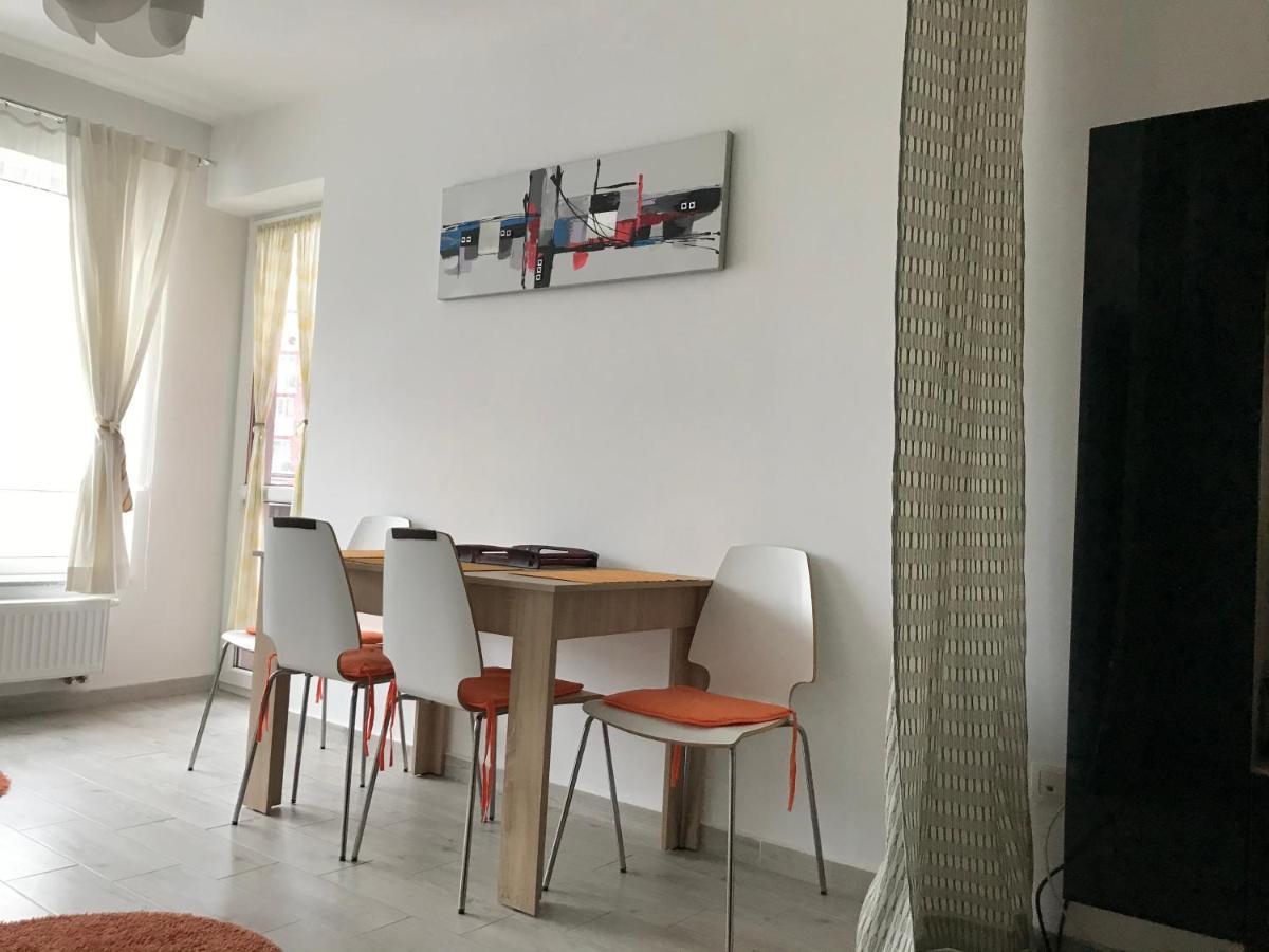 Aki Studio Apartment Brasov Exterior photo